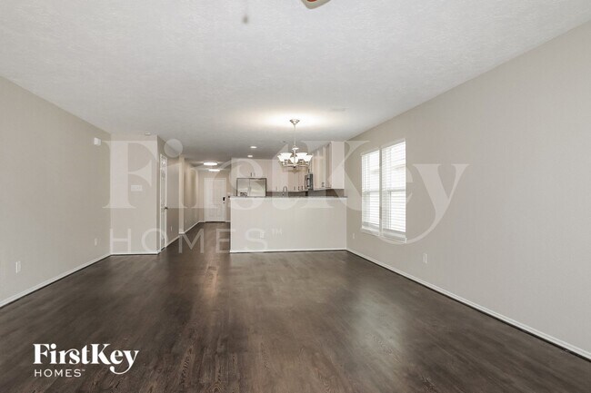 Building Photo - 15406 Boulder Hollow Ln