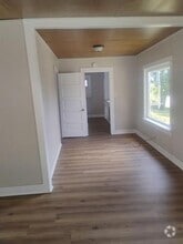 Building Photo - 109 N Miller