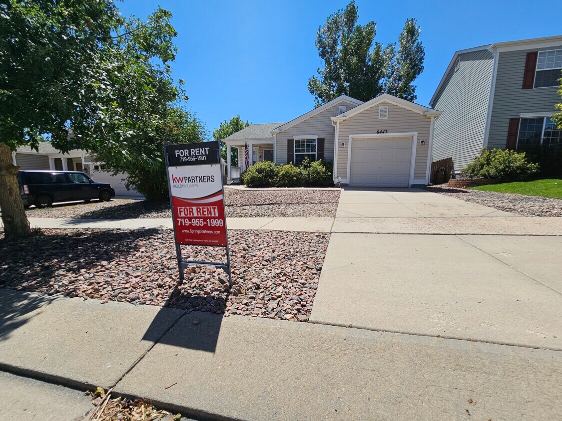 Foto principal - 6443 Hannah Rose Rd