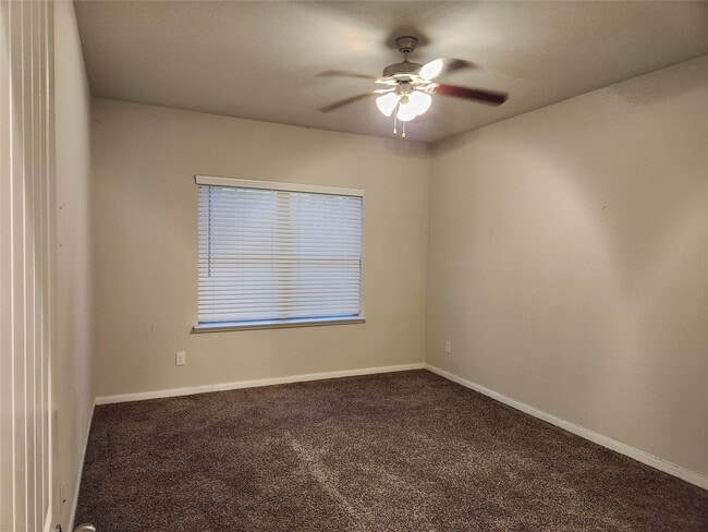 Foto del edificio - 2402 Meerstad Ln