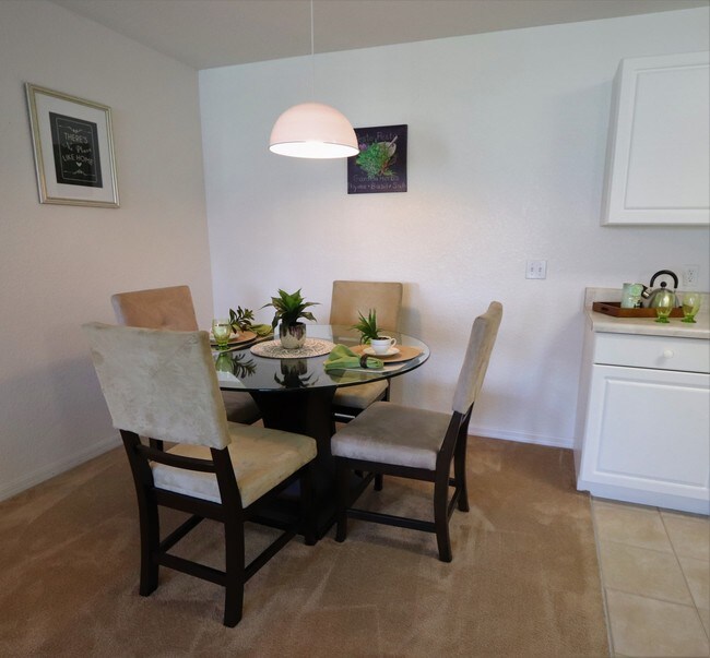 Academy Village Apartments Alquileres en Kissimmee, FL