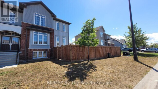 Building Photo - 218 Roy Dr.