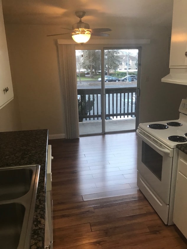 Foto principal - 1506 Garcez Drive - 08