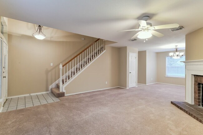 Foto del edificio - 16821 Kettle Creek Dr