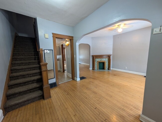 Foto del edificio - 5807-5807 Franklin Blvd