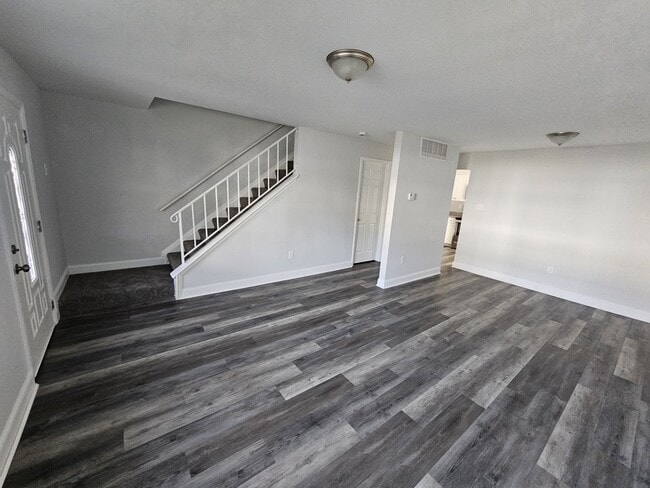 Foto del edificio - 38 Western Winds Cir