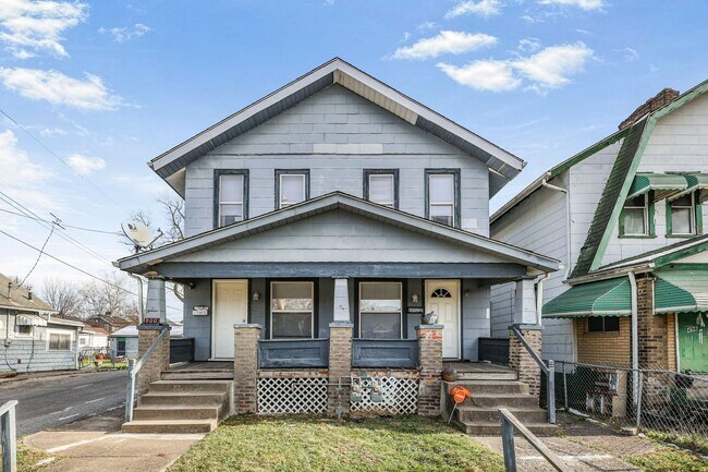 Building Photo - 498-500 N Champion Ave