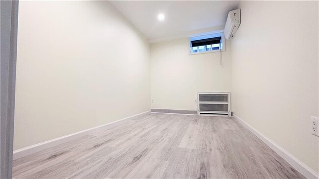 Foto del edificio - 23-53 124th St