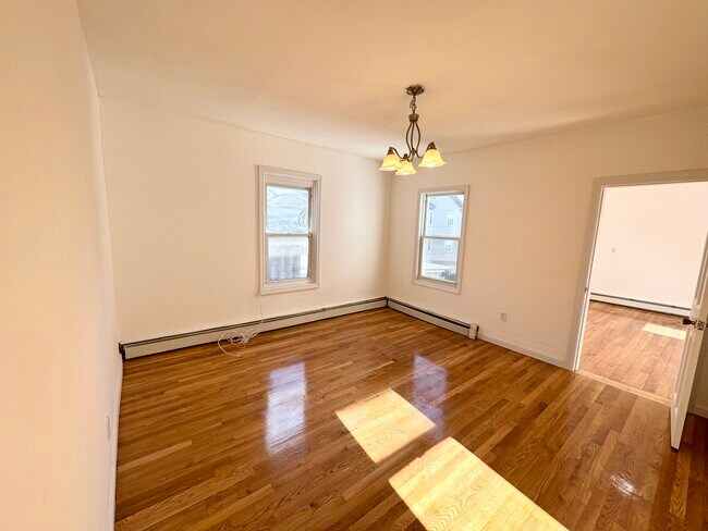 Foto del edificio - 49 Chestnut Ave
