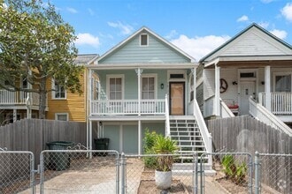 Building Photo - 1612 Ursuline St