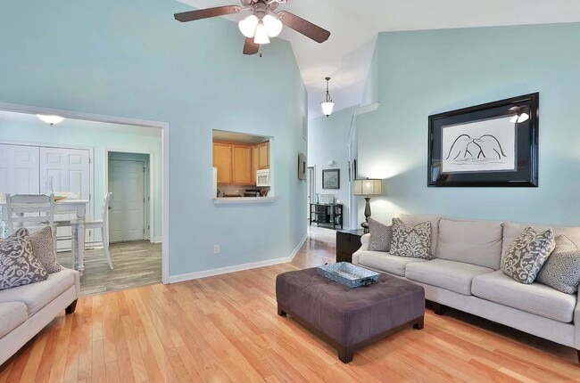 Building Photo - 195 Hunterian Pl