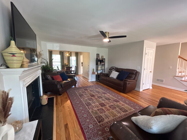 Photo - Room in House on Kennesaw Dr