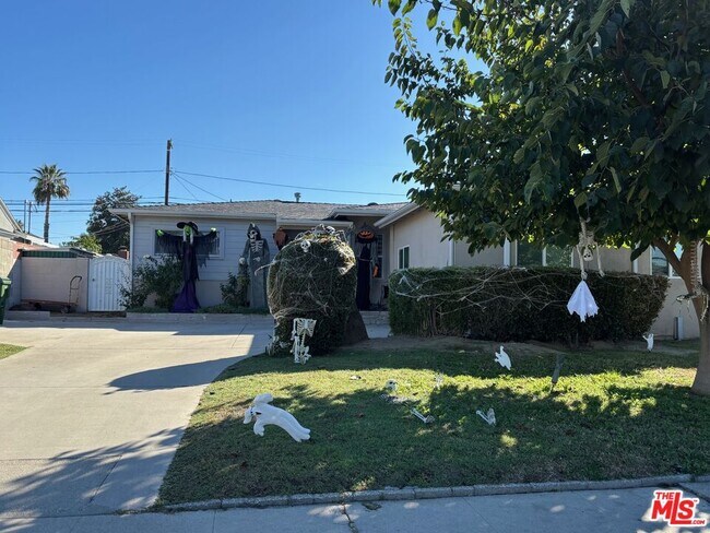 Foto del edificio - 10148 Gothic Ave