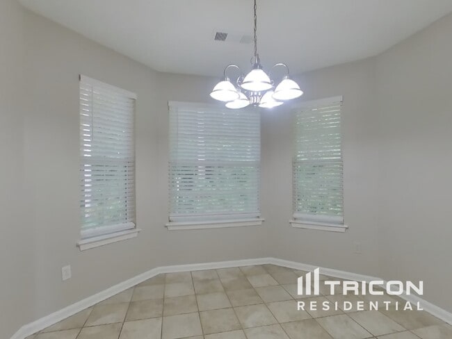 Building Photo - 2710 Forkview Pl