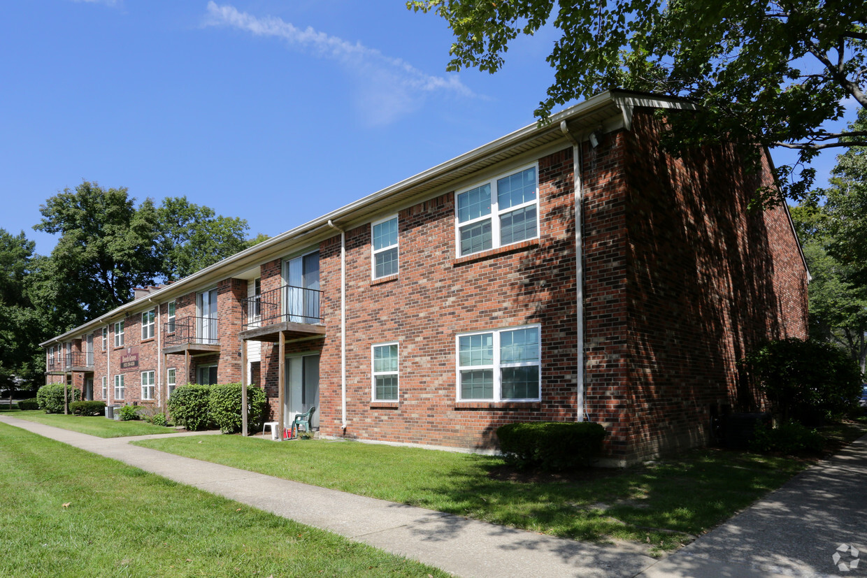 Primary Photo - Beech Grove Apartments