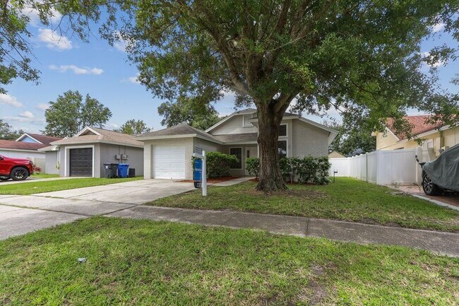 Building Photo - 12716 Trowbridge Ln