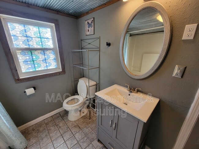Building Photo - 360 Dudney Hill Ln