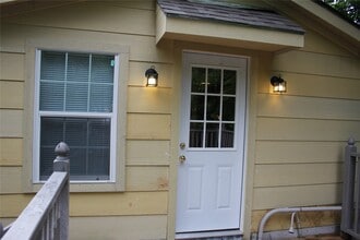 Building Photo - 7540 Ashburn St