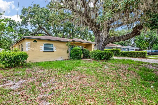 1411 W Linebaugh Ave, Tampa, FL 33612 - House Rental in Tampa, FL ...