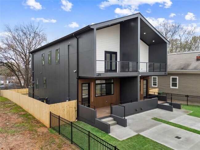 Foto del edificio - 582 Hope St SW