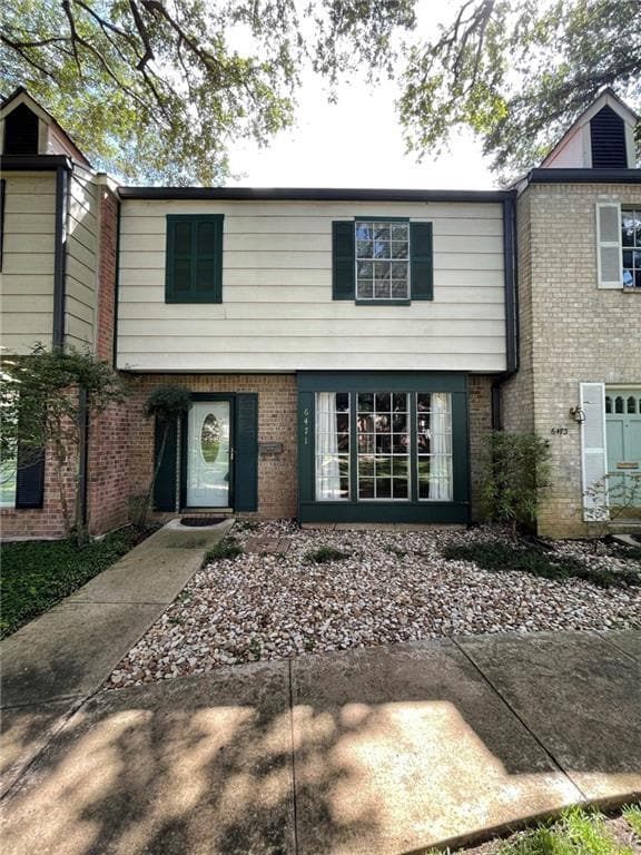 Building Photo - 6471 Hart Ln