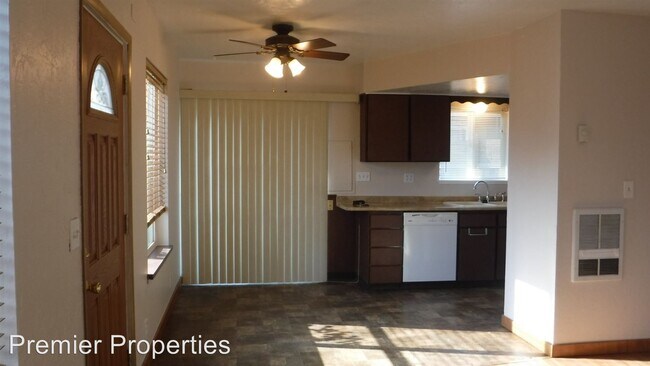 Foto del edificio - 3 br, 2 bath House - 425 Arnold Lane