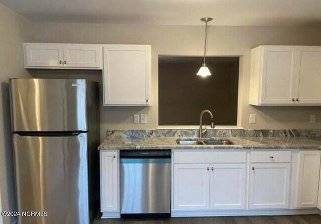 Building Photo - 4128 Brook Creek Ln