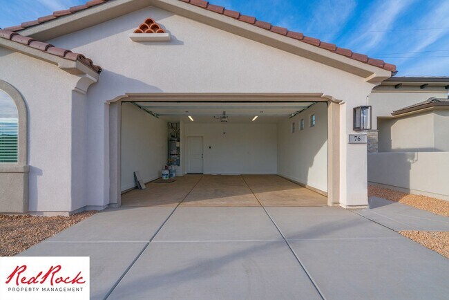 Foto del edificio - 3 Bedroom Single-Level Home In Quiet St. G...