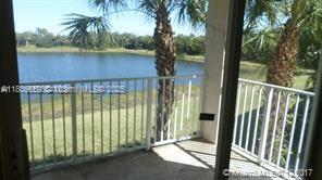 Foto del edificio - 1049 Golden Lakes Blvd