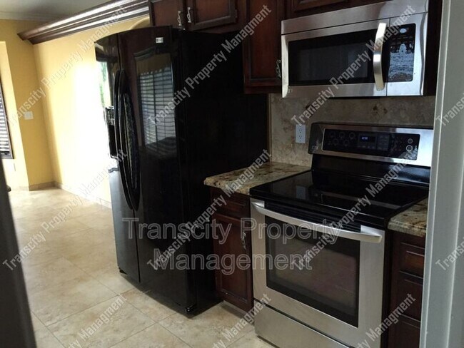 Foto del edificio - 5118 E Adobe St