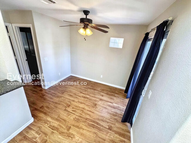 Foto del edificio - 9325 W Desert Inn Rd