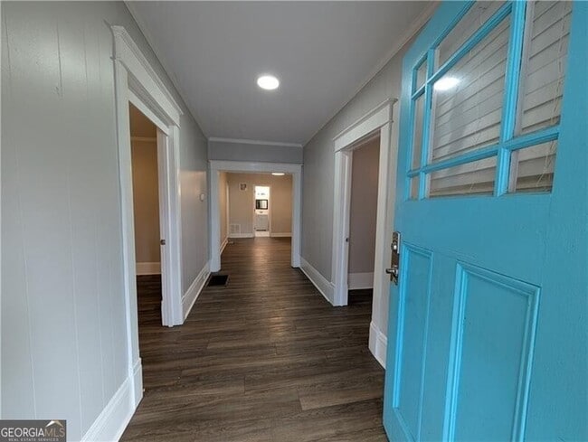 Building Photo - 1716 Thompson Ave