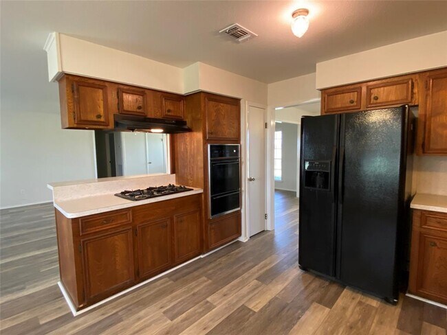 Foto del edificio - 11850 Hwy 290 E