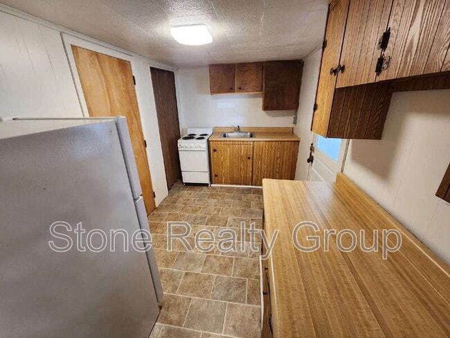 Foto del edificio - 2282 E State Rd 163