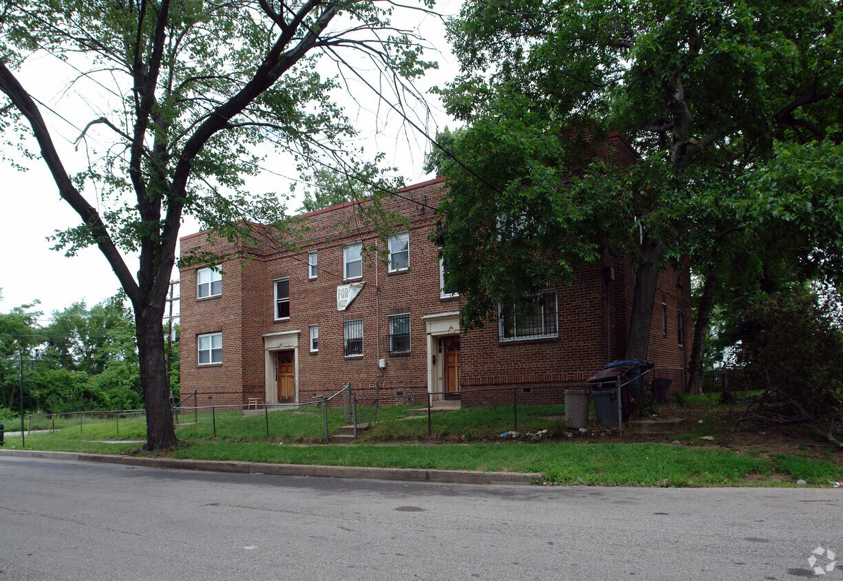 Building Photo - 2926-2928 K St SE