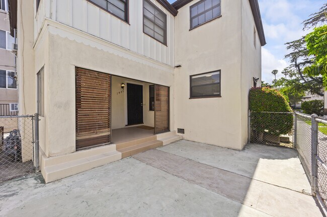 Foto del edificio - 1444 S Beverly Dr