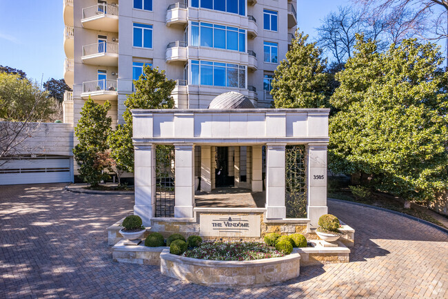 Building Photo - The Vendome on Turtle Creek