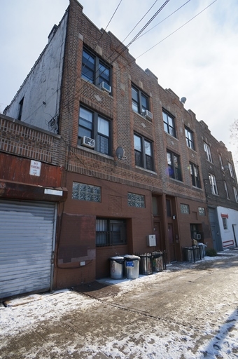 Building Photo - 1884-1886 Woodbine St