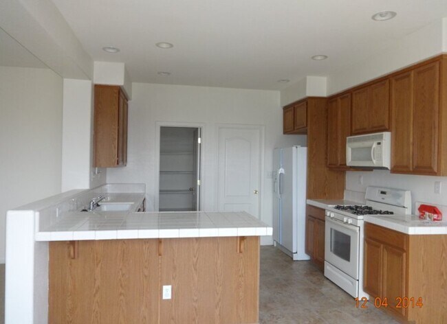 Foto del edificio - 2026 La Rabyn Way