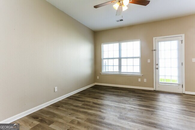 Building Photo - 5079 Windsor Forrest Ln