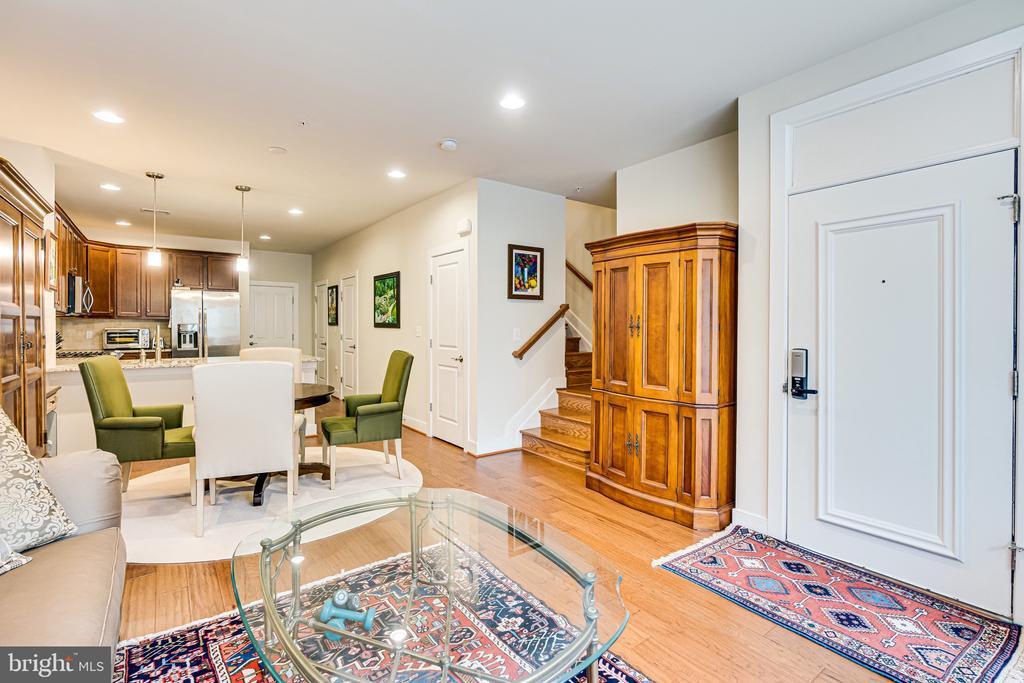 Foto principal - 622 E Howell Ave