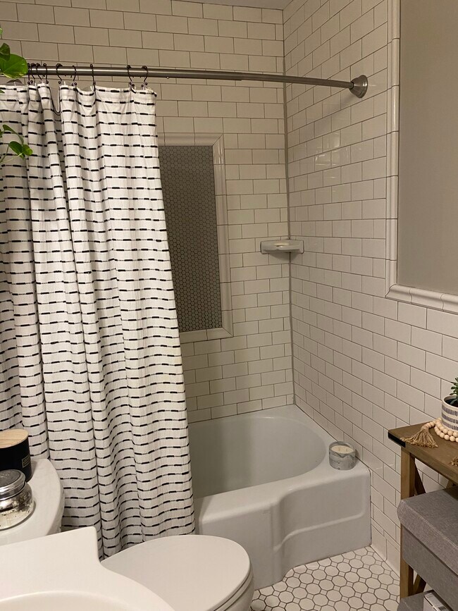 Building Photo - 2628 Union Ave