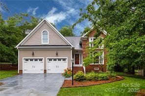 Photo - 2430 Willowbrook Dr House