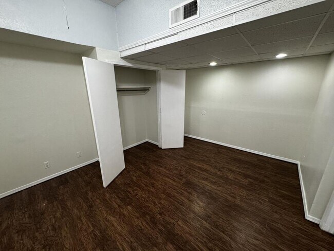 Foto del edificio - 103 E Central Ave