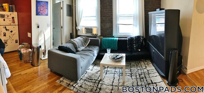 Foto del edificio - 447 Park Dr