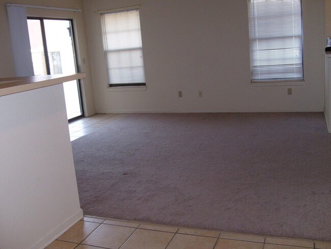 Building Photo - 118 SE 1161