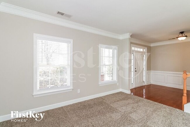 Foto del edificio - 204 Birch Hill Ct