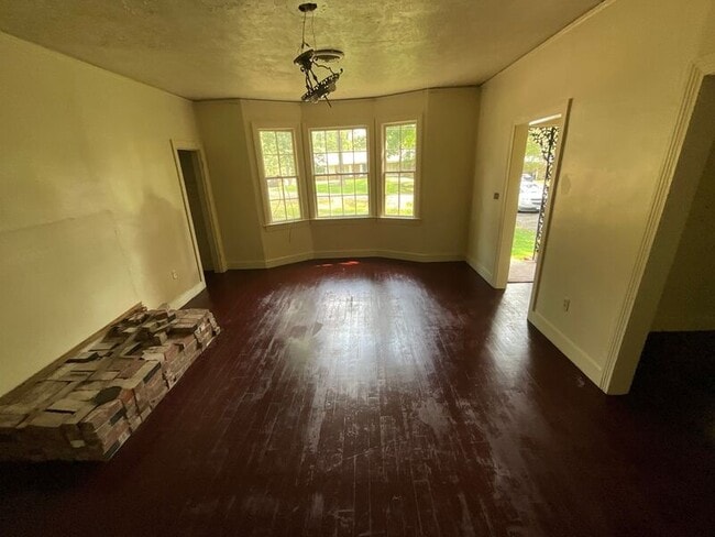 Building Photo - 262 Dona Ave