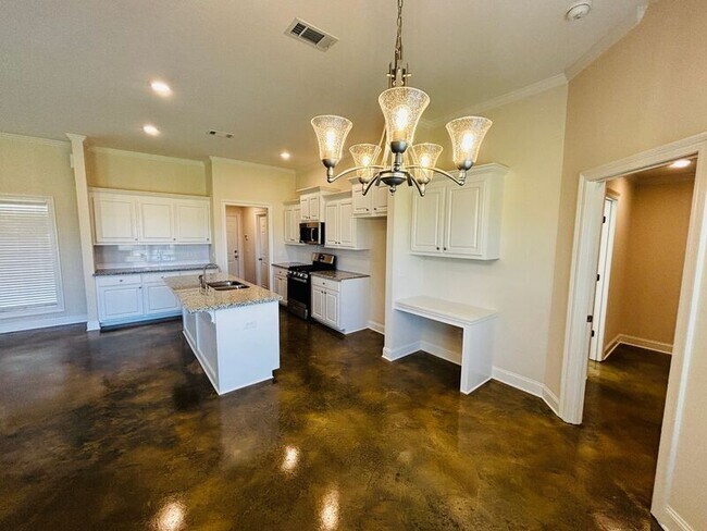 Building Photo - 224 Hemingway Cir