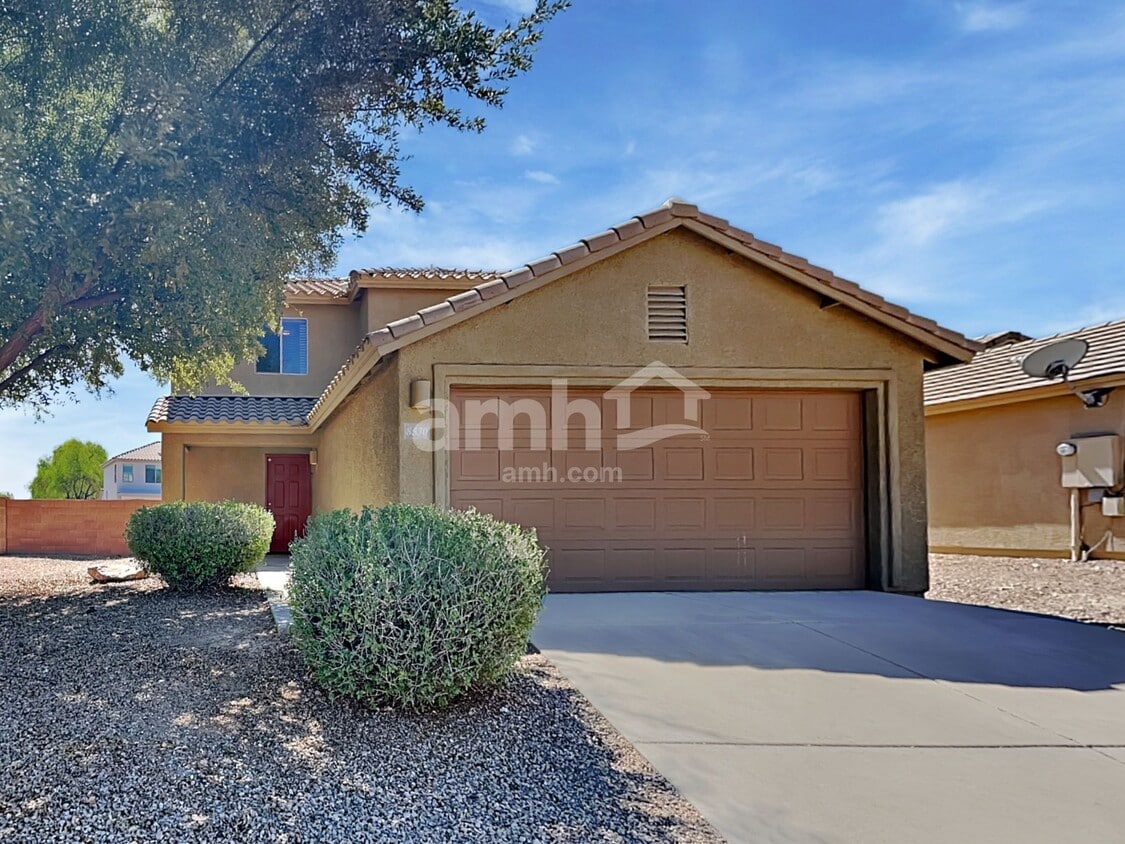 Primary Photo - 8530 E Pena Blanca Dr